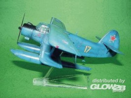 Antonov An-2M Colt Wasserflugzeug in 1:72