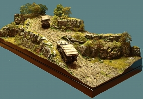 Diorama Grundplatte 99, groe Bergstrae  90 x 40 cm, 1:35