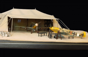 Diorama Grundplatte 89, Flugfeld Zelthangar,  1:72