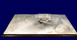 Diorama Grundplatte 44/1, Flugzeug Splitterbox, 42 x 30 cm, 1:72