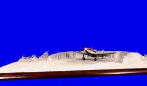 Diorama Grundplatte 44/1, Flugzeug Splitterbox, 42 x 30 cm, 1:72