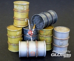 Diorama Zubehr, German fuel barrels in 1:35