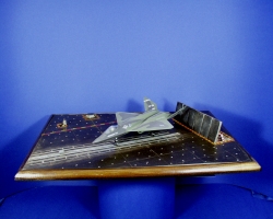 Diorama Grundplatte 85, Flugdeck mit Katapult u. Deflektor, 1:72